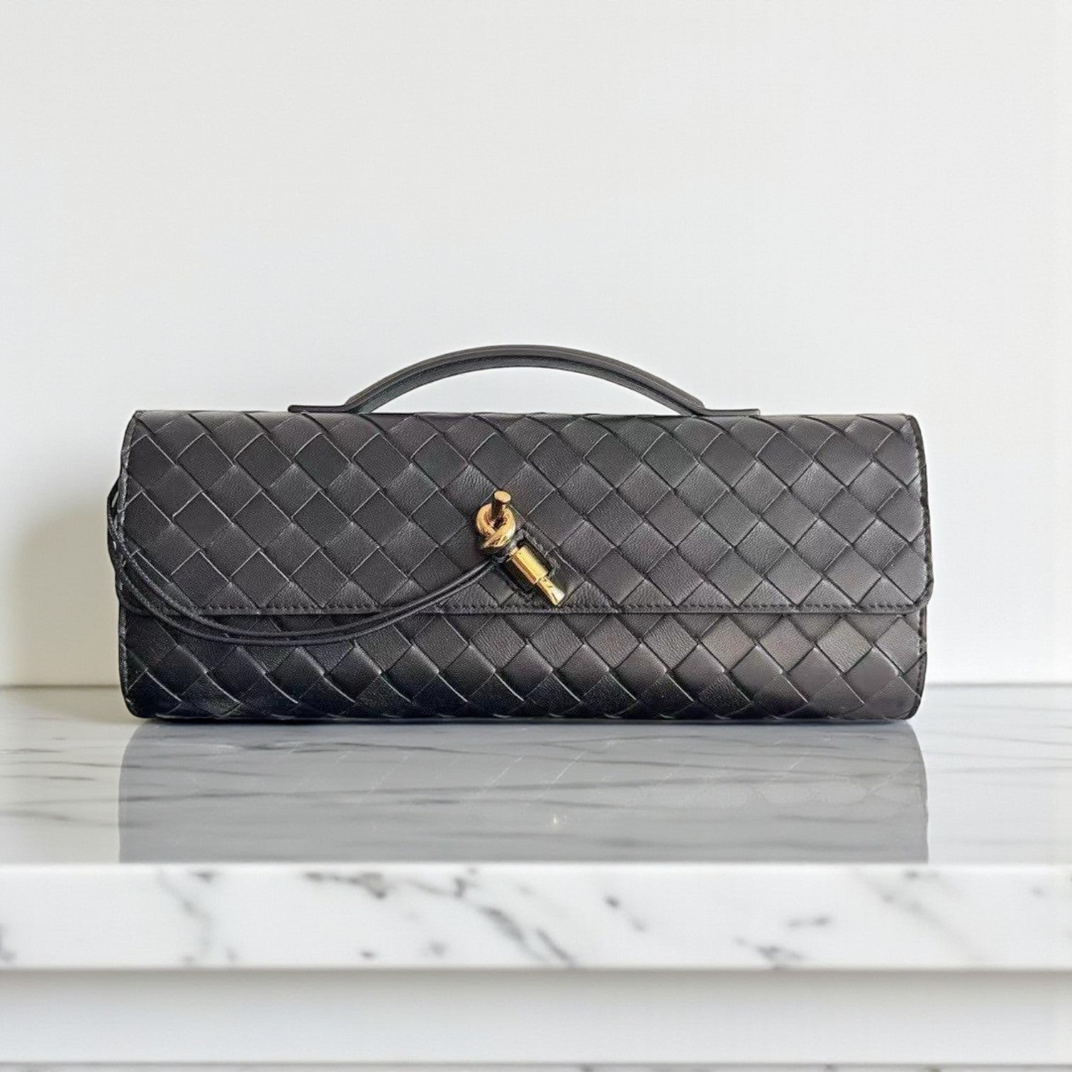 Bottega Veneta Andiamo Clutch Black